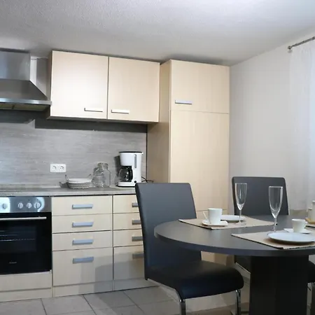 Weiss In Apartment Thyrnau